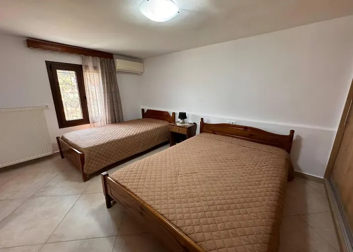 Eirini's House Апартаменты Леонидион