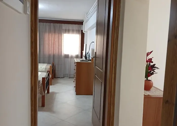 Апартаменты Eirini's House Леонидион